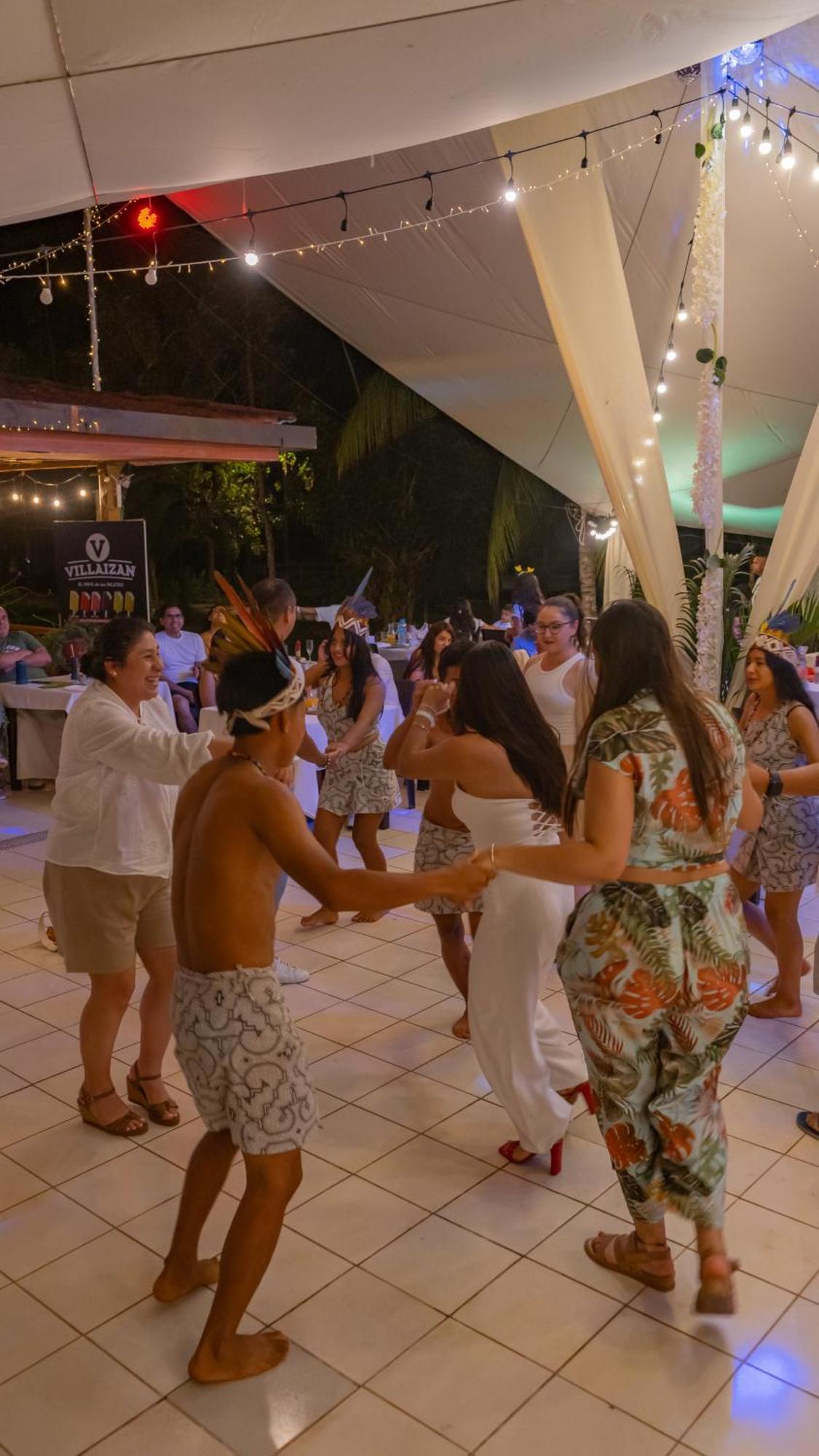 Hotel Laguna Azul & 3*