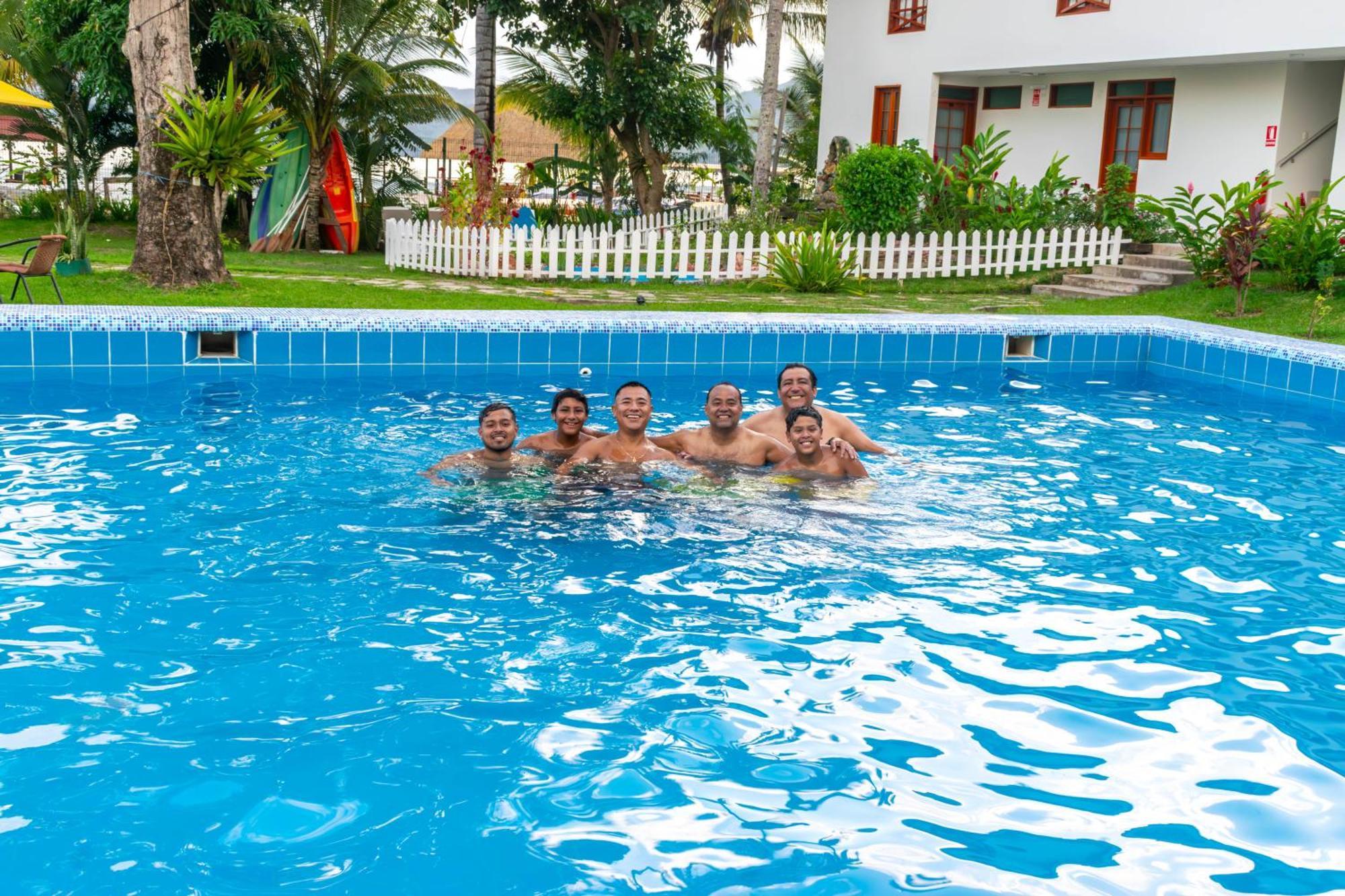Hotel Laguna Azul & Sauce