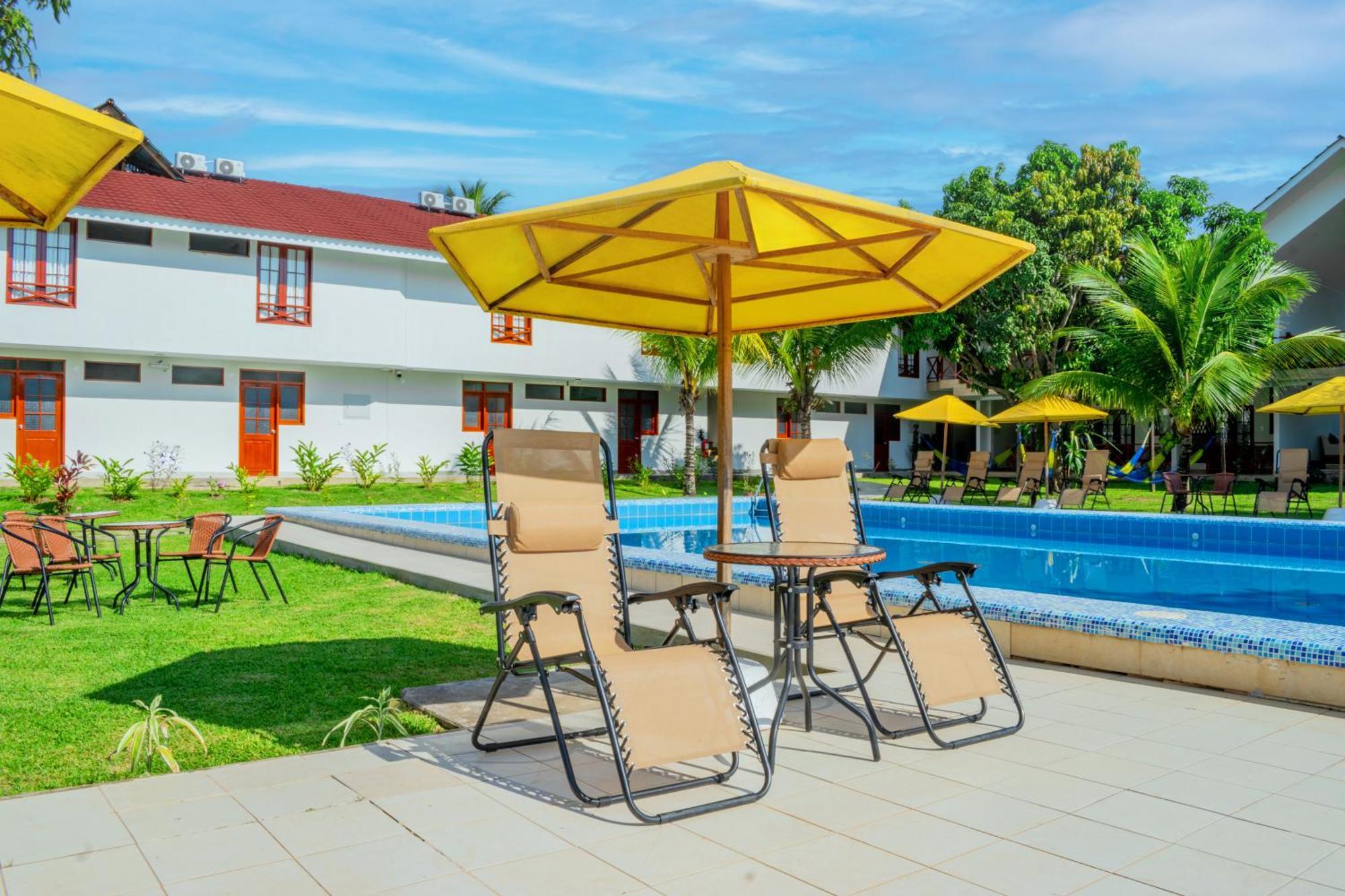 Laguna Azul & Hotel