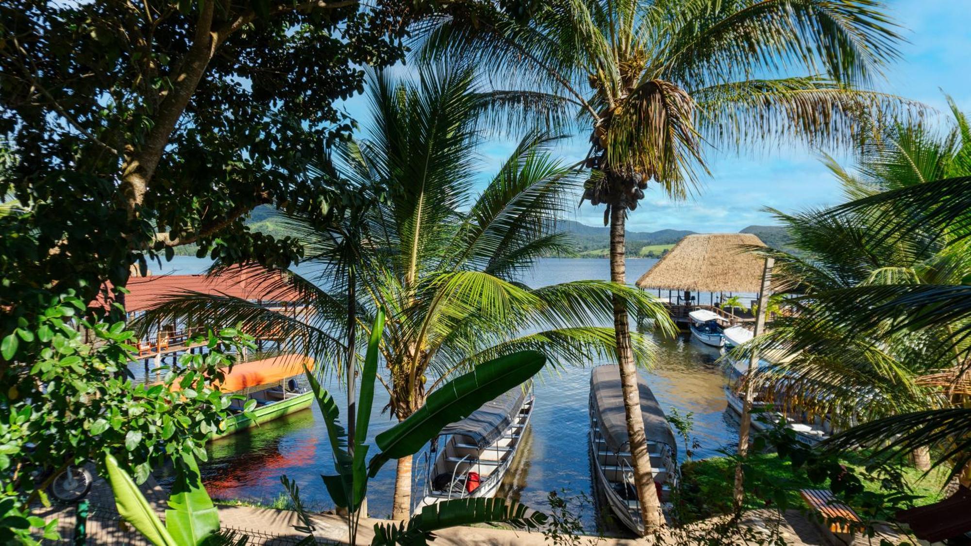 Laguna Azul &